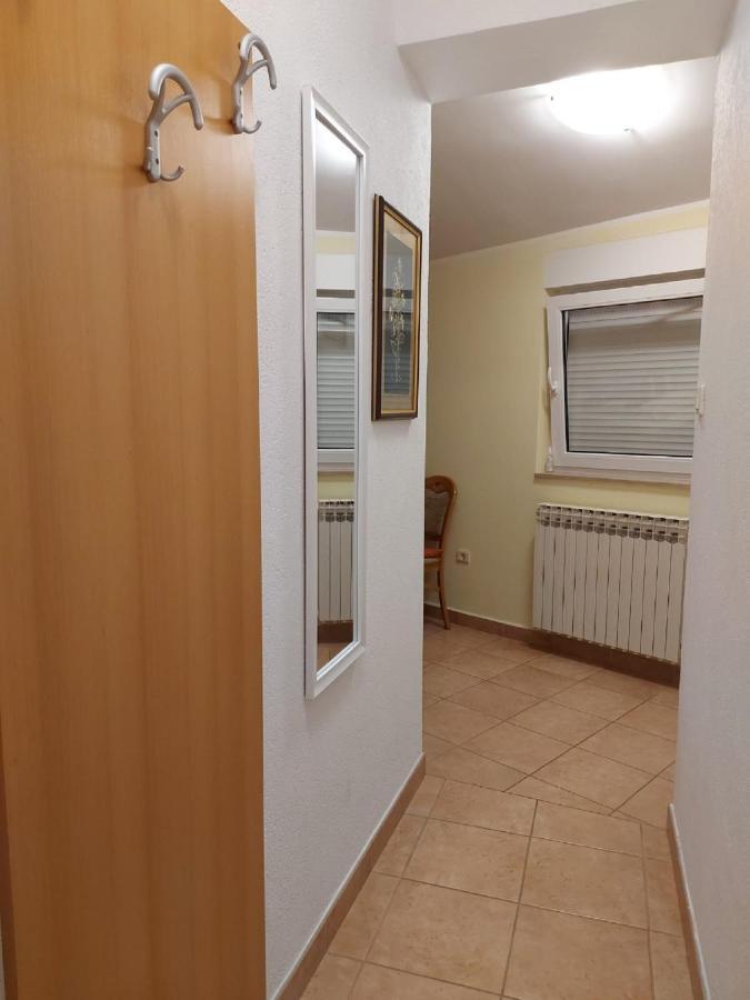 Apartman Luka Jadrtovac Exterior foto