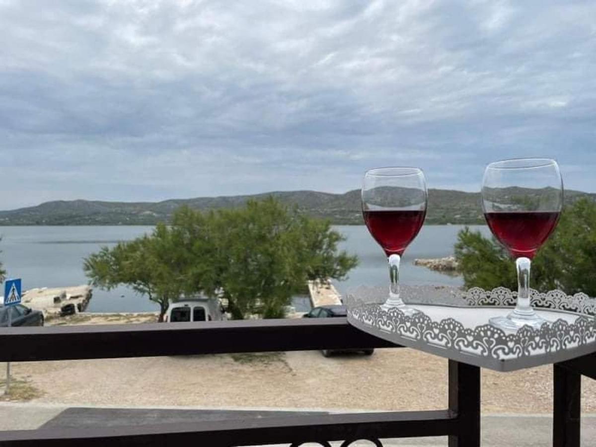 Apartman Luka Jadrtovac Exterior foto