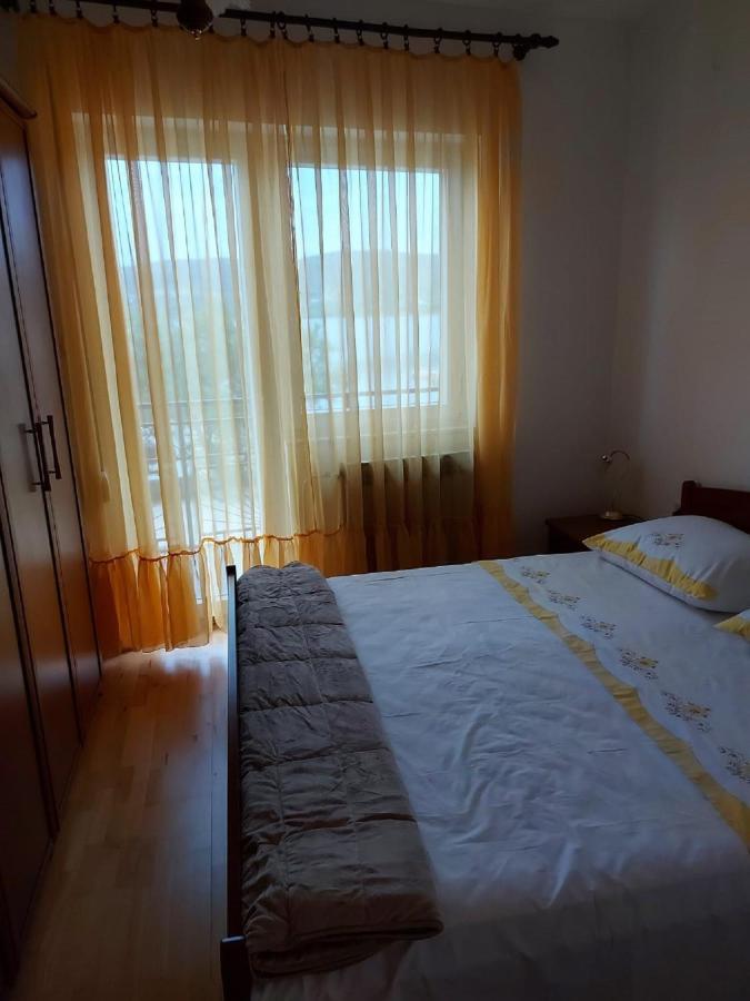 Apartman Luka Jadrtovac Exterior foto